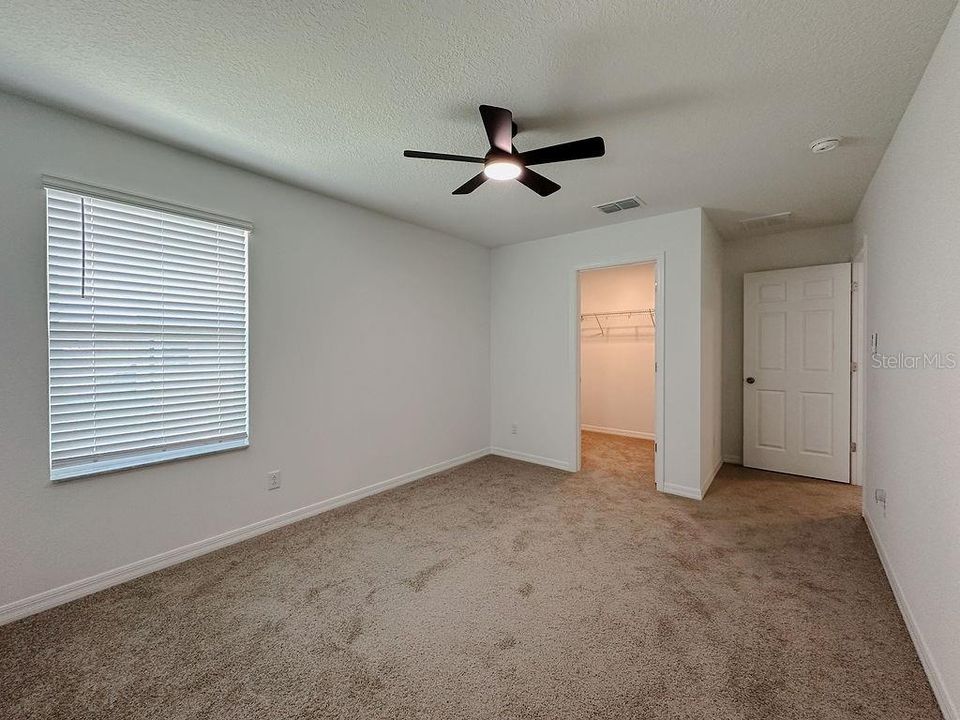 For Rent: $3,199 (5 beds, 4 baths, 3761 Square Feet)