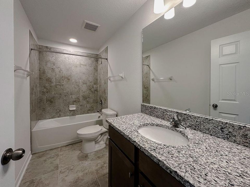 For Rent: $3,199 (5 beds, 4 baths, 3761 Square Feet)