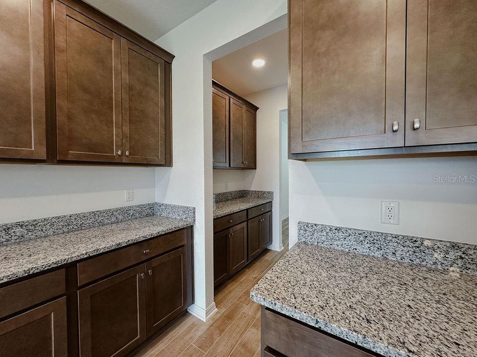 For Rent: $3,199 (5 beds, 4 baths, 3761 Square Feet)