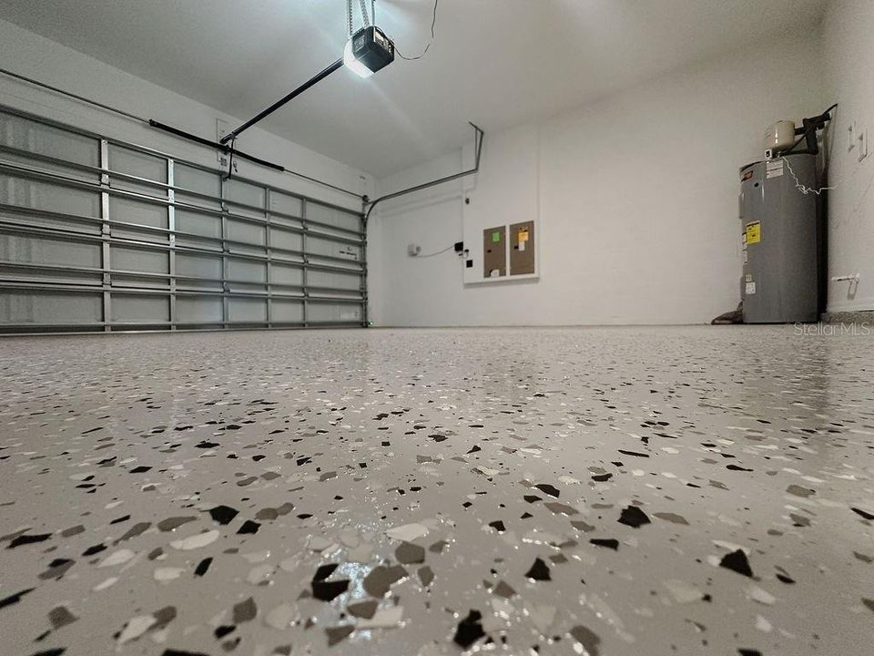 For Rent: $3,199 (5 beds, 4 baths, 3761 Square Feet)