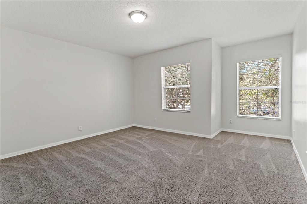 出租: $1,695 (2 贝兹, 2 浴室, 1560 平方英尺)