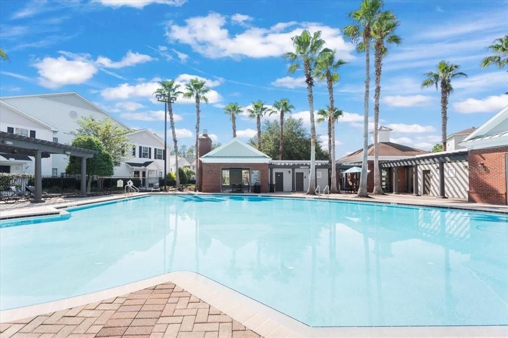 На продажу: $158,000 (2 спален, 2 ванн, 1049 Квадратных фут)