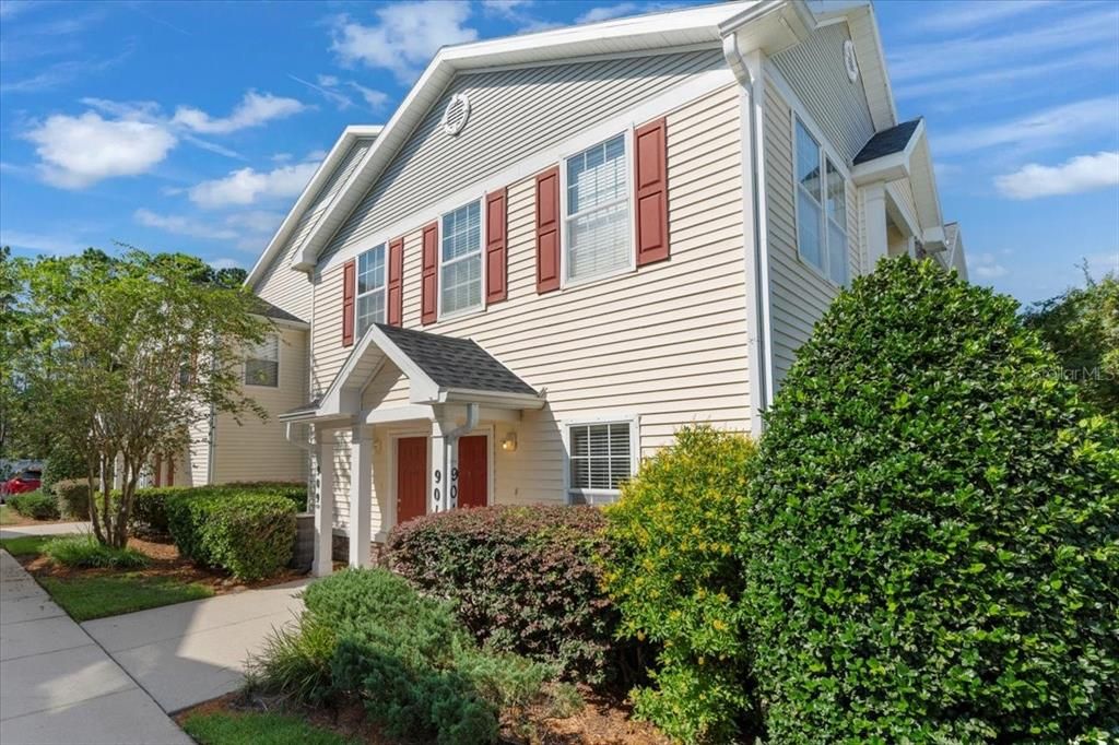 На продажу: $158,000 (2 спален, 2 ванн, 1049 Квадратных фут)