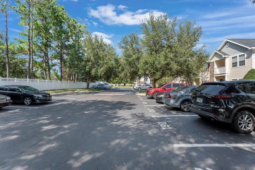 На продажу: $158,000 (2 спален, 2 ванн, 1049 Квадратных фут)