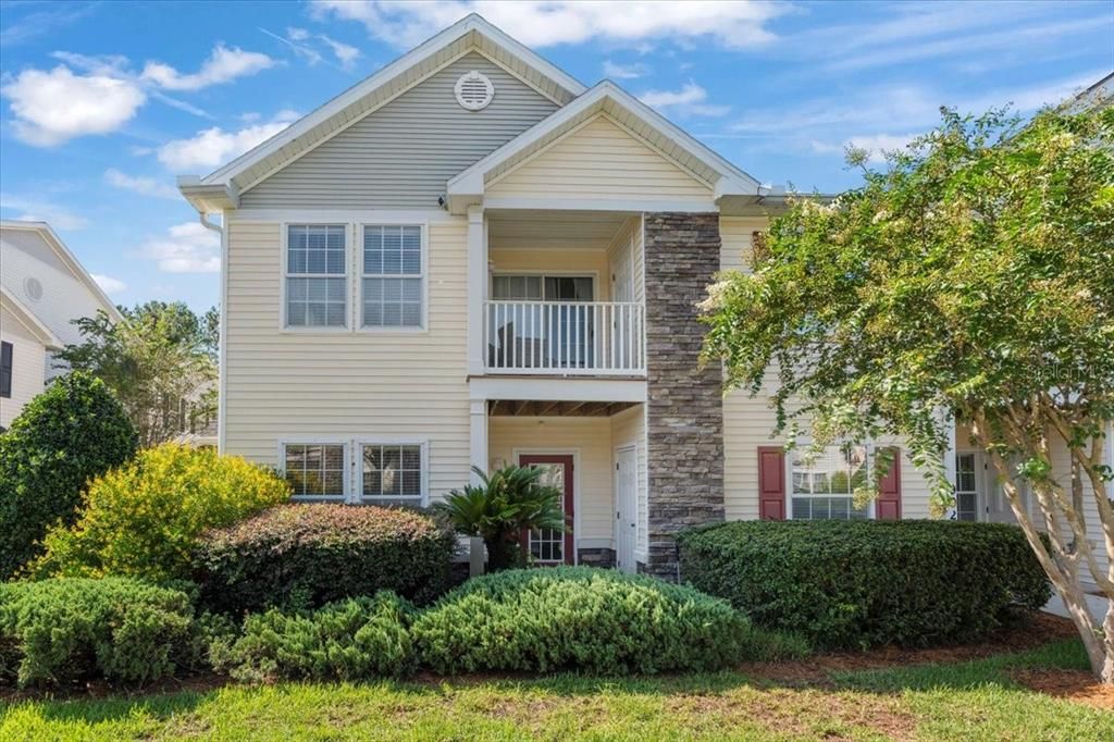 На продажу: $158,000 (2 спален, 2 ванн, 1049 Квадратных фут)