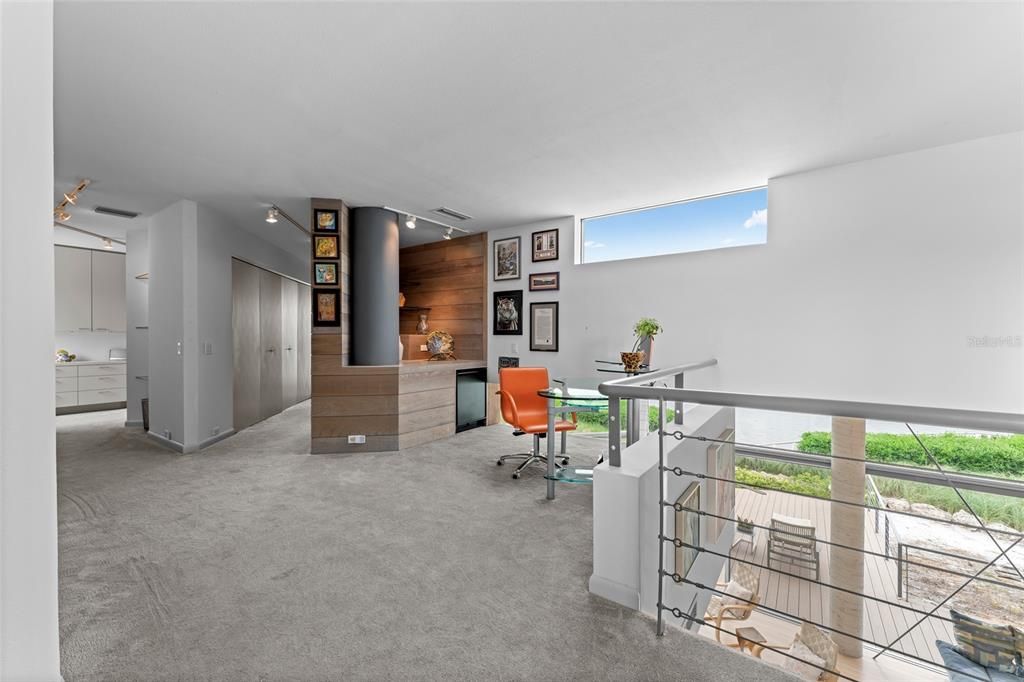 合同活跃: $4,795,000 (3 贝兹, 3 浴室, 3935 平方英尺)