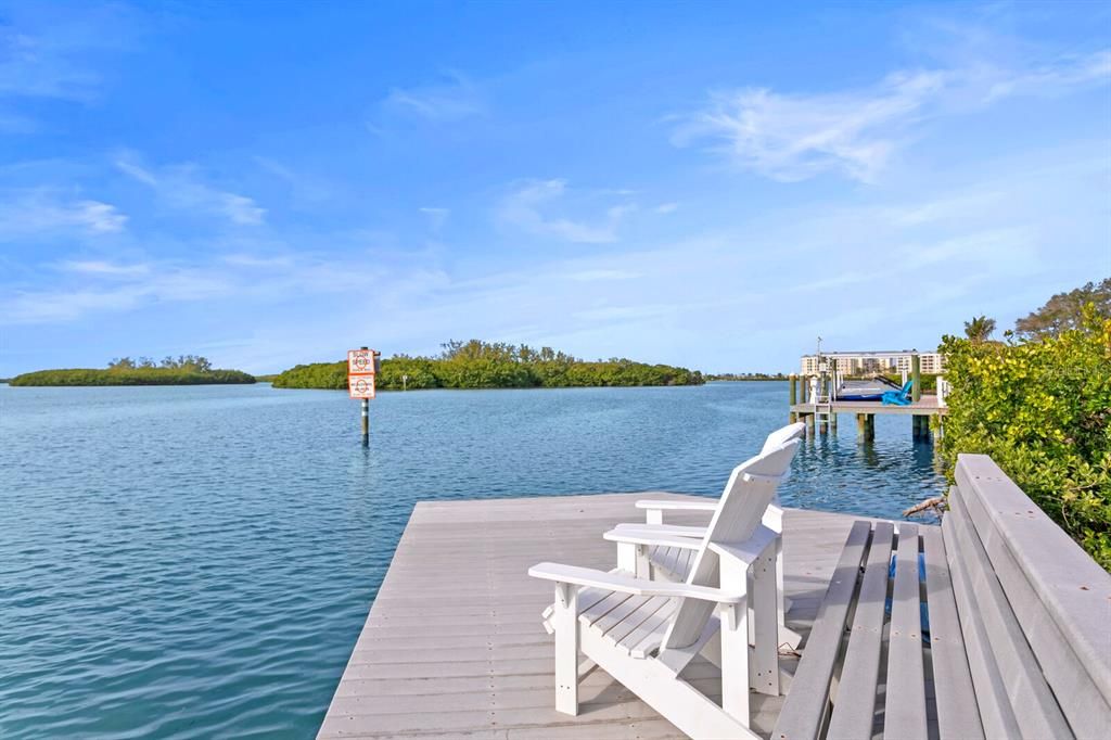 合同活跃: $4,795,000 (3 贝兹, 3 浴室, 3935 平方英尺)