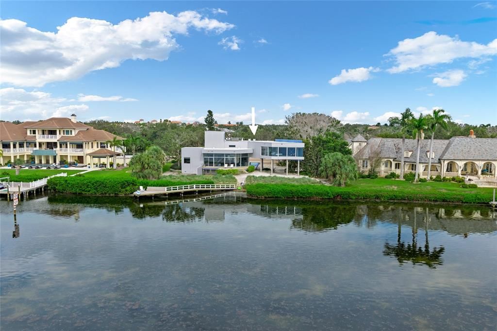 合同活跃: $4,795,000 (3 贝兹, 3 浴室, 3935 平方英尺)