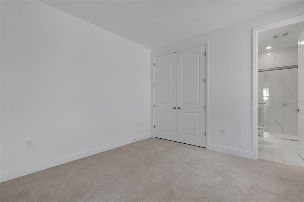 Active With Contract: $749,999 (5 beds, 4 baths, 3317 Square Feet)