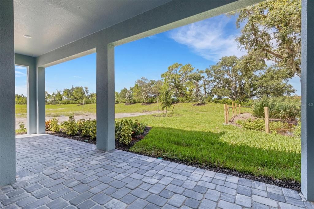 Active With Contract: $749,999 (5 beds, 4 baths, 3317 Square Feet)