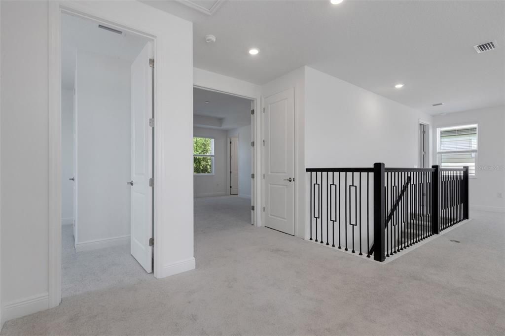 Active With Contract: $749,999 (5 beds, 4 baths, 3317 Square Feet)