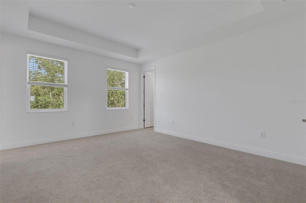 Active With Contract: $749,999 (5 beds, 4 baths, 3317 Square Feet)