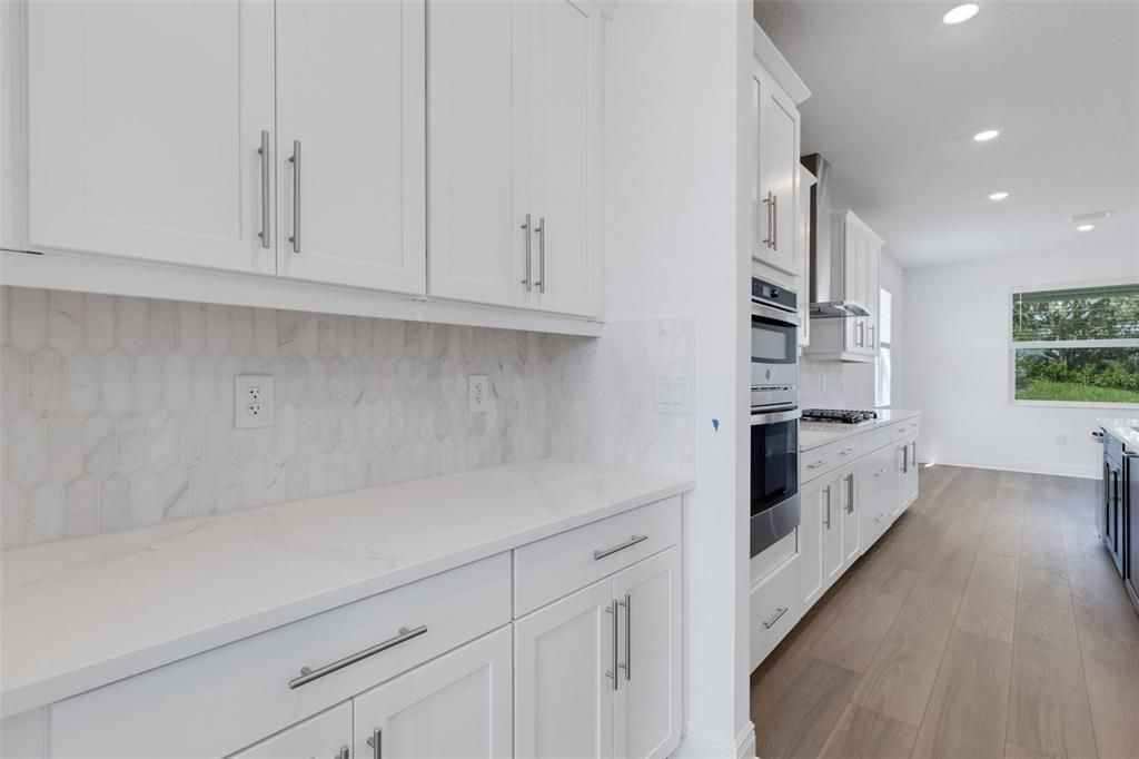 Active With Contract: $749,999 (5 beds, 4 baths, 3317 Square Feet)