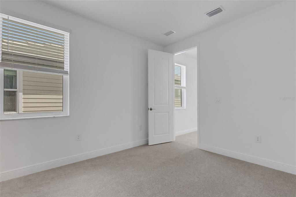 Active With Contract: $749,999 (5 beds, 4 baths, 3317 Square Feet)