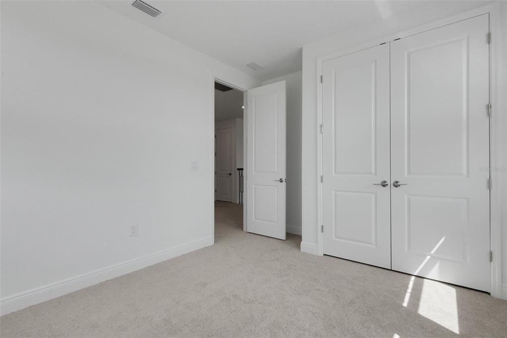 Active With Contract: $749,999 (5 beds, 4 baths, 3317 Square Feet)