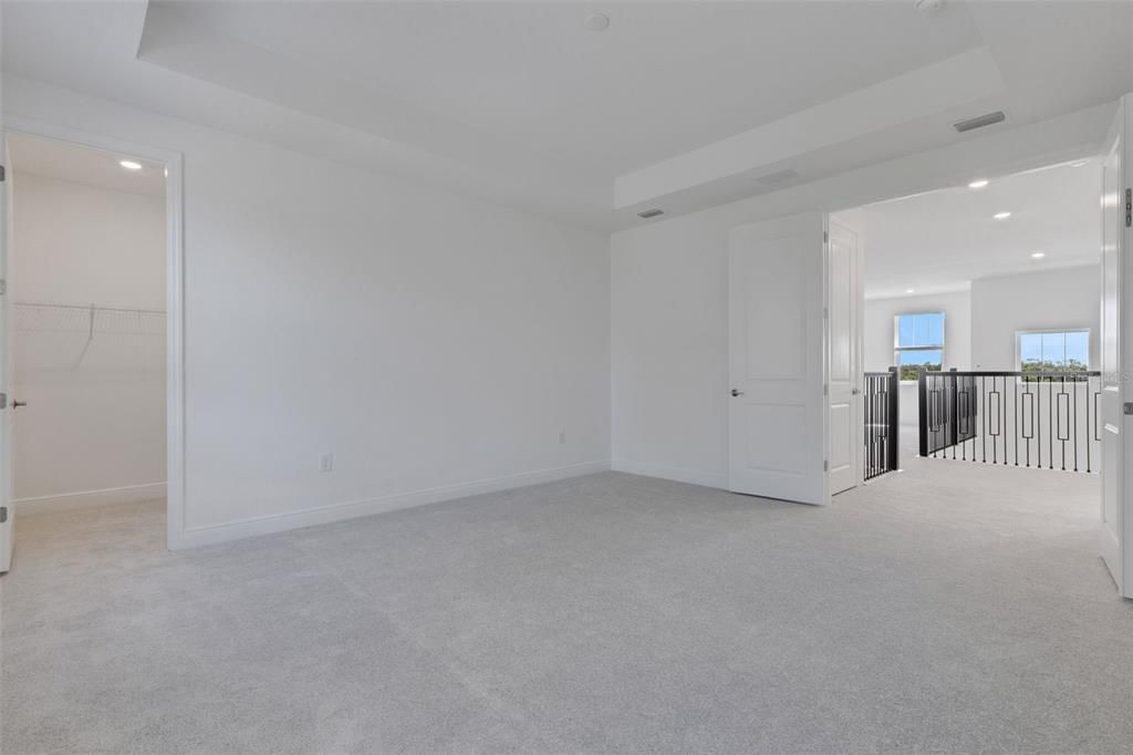 Active With Contract: $749,999 (5 beds, 4 baths, 3317 Square Feet)