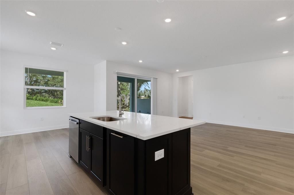 Active With Contract: $749,999 (5 beds, 4 baths, 3317 Square Feet)