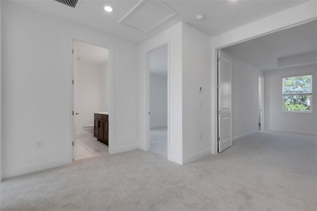 Active With Contract: $749,999 (5 beds, 4 baths, 3317 Square Feet)