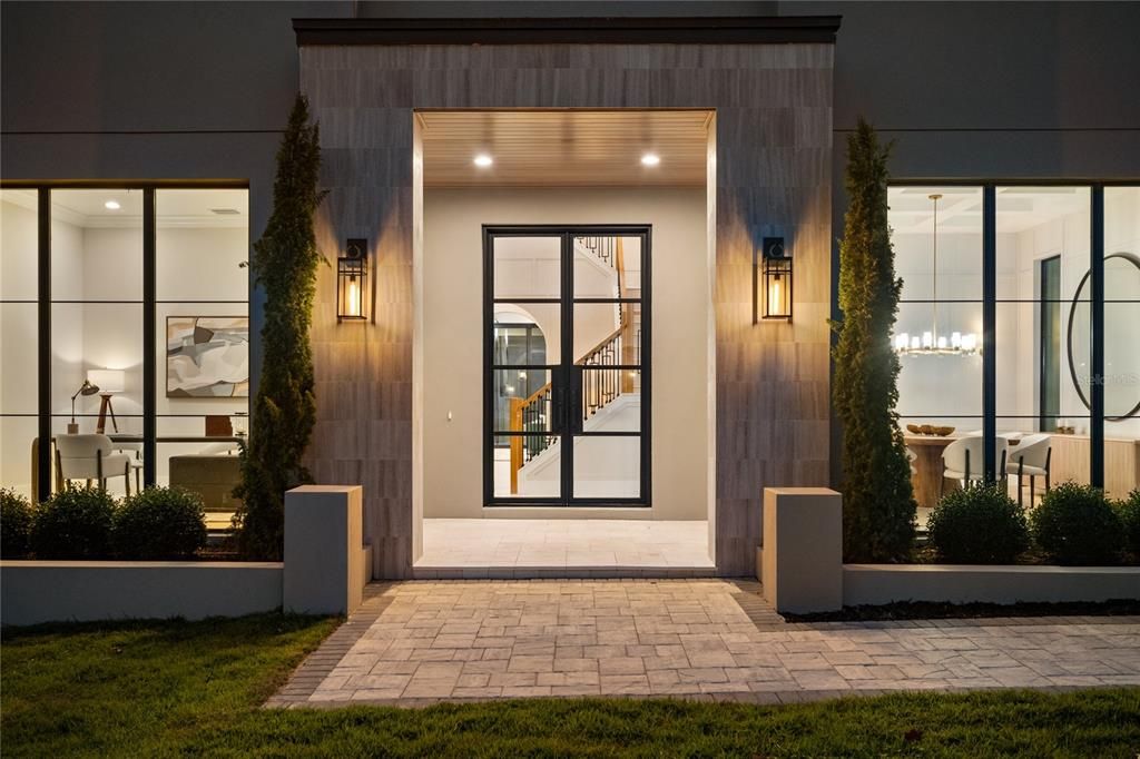 For Sale: $3,895,000 (5 beds, 5 baths, 4520 Square Feet)