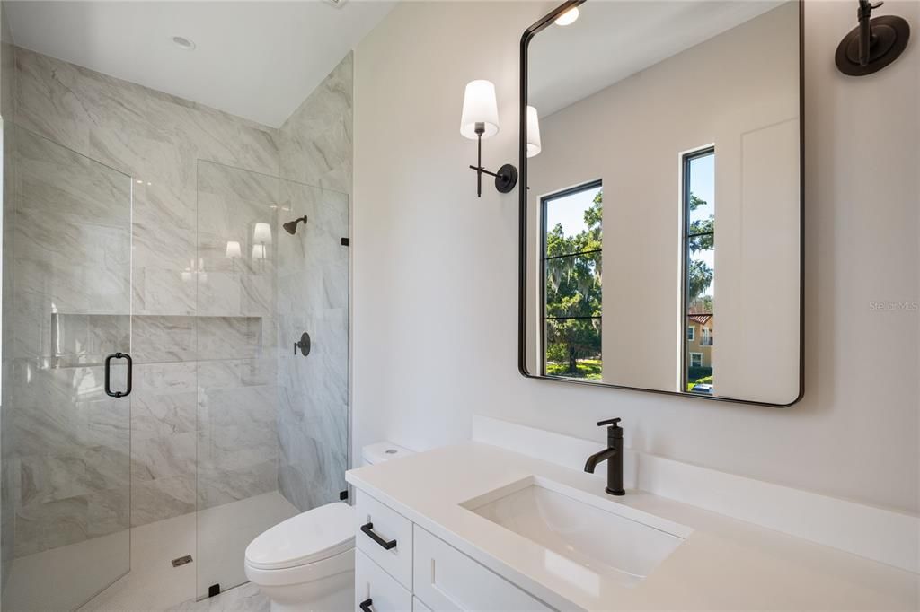 For Sale: $3,895,000 (5 beds, 5 baths, 4520 Square Feet)