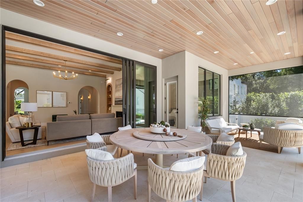 For Sale: $3,895,000 (5 beds, 5 baths, 4520 Square Feet)