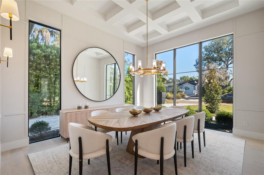 For Sale: $3,895,000 (5 beds, 5 baths, 4520 Square Feet)