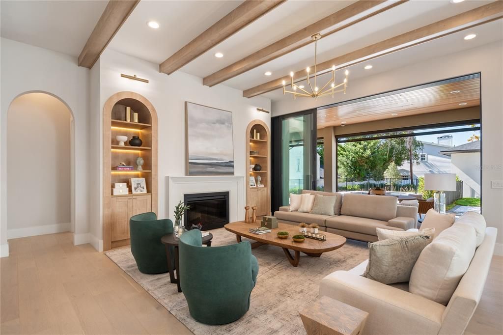 For Sale: $3,895,000 (5 beds, 5 baths, 4520 Square Feet)