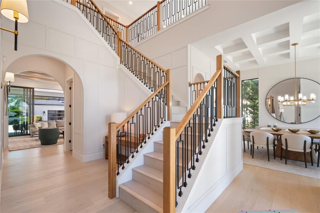 For Sale: $3,895,000 (5 beds, 5 baths, 4520 Square Feet)