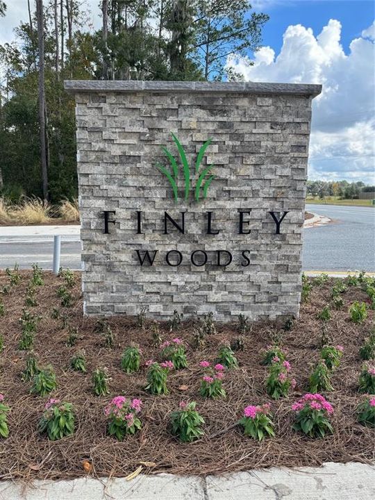 Active With Contract: $479,990 (4 beds, 3 baths, 2768 Square Feet)