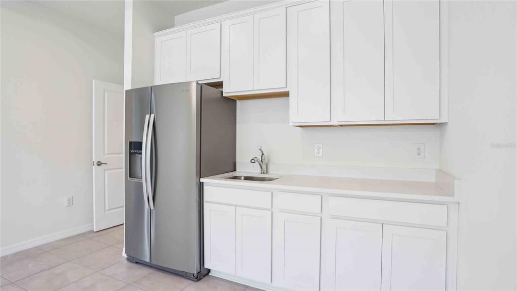 Active With Contract: $479,990 (4 beds, 3 baths, 2768 Square Feet)