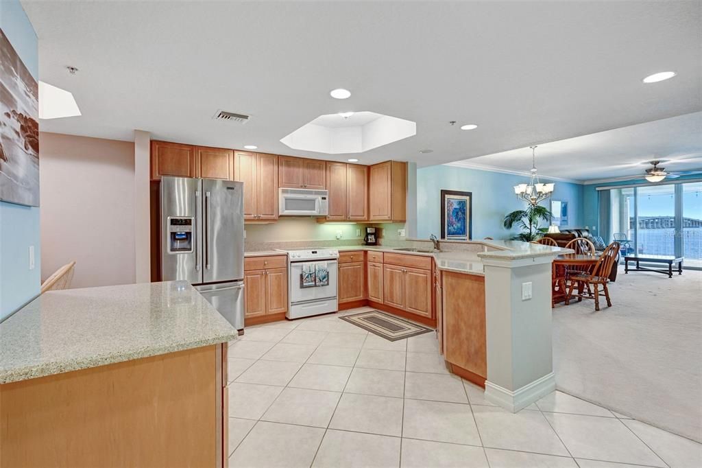 En Venta: $459,900 (3 camas, 2 baños, 2048 Pies cuadrados)