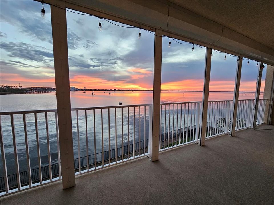 En Venta: $459,900 (3 camas, 2 baños, 2048 Pies cuadrados)