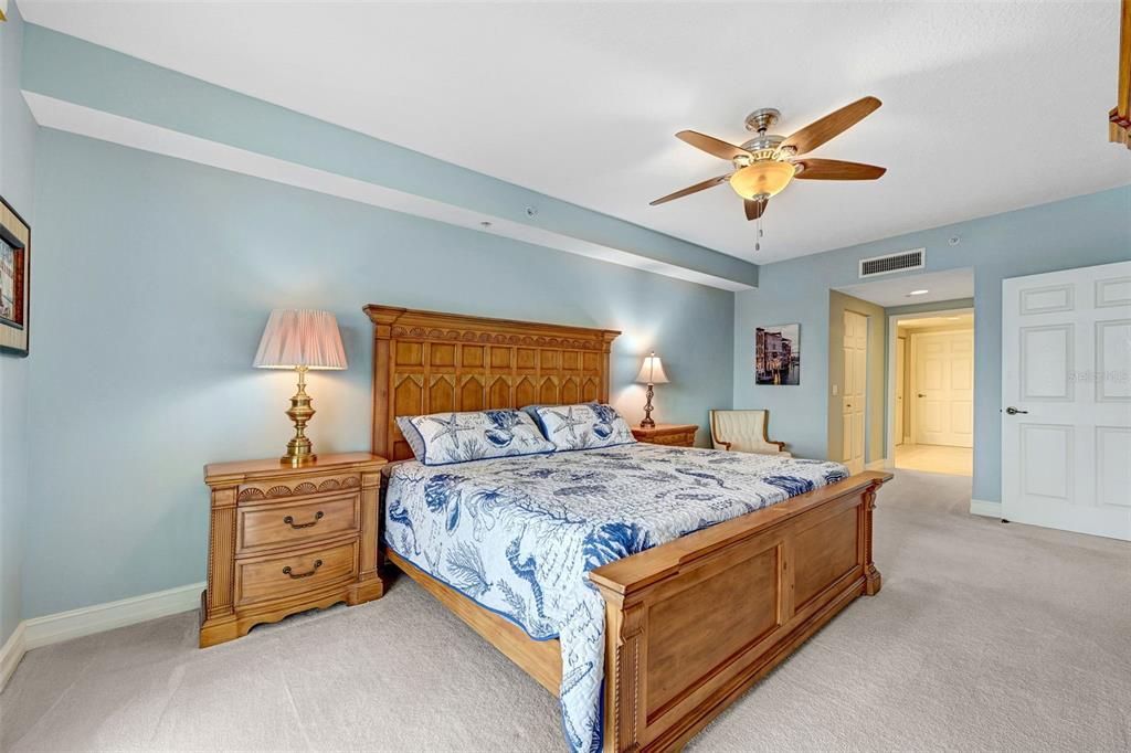 En Venta: $459,900 (3 camas, 2 baños, 2048 Pies cuadrados)