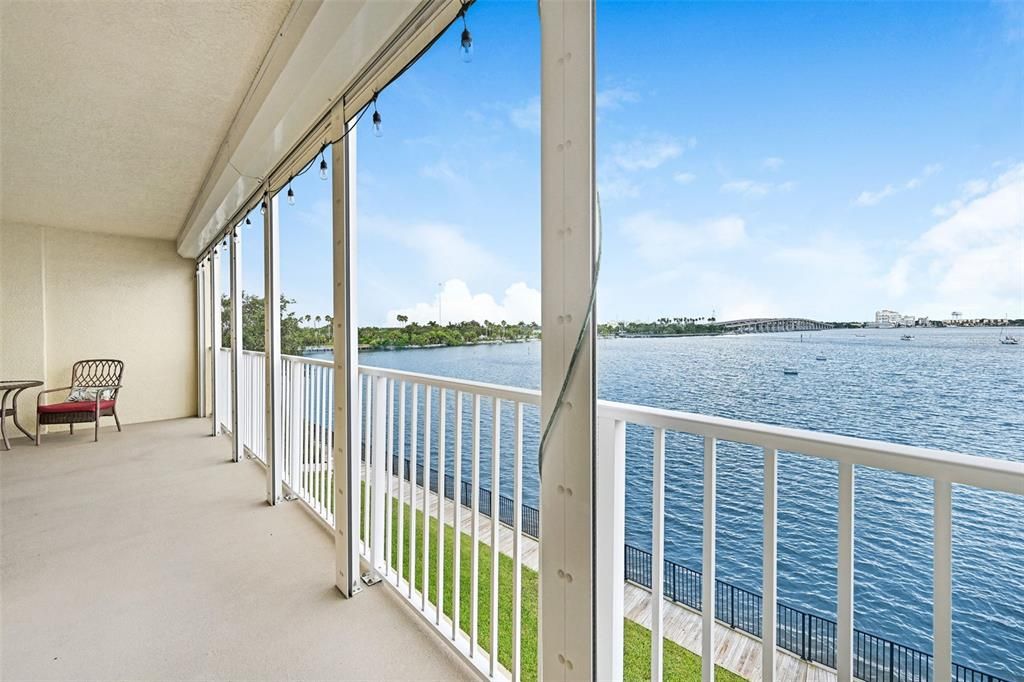 En Venta: $459,900 (3 camas, 2 baños, 2048 Pies cuadrados)