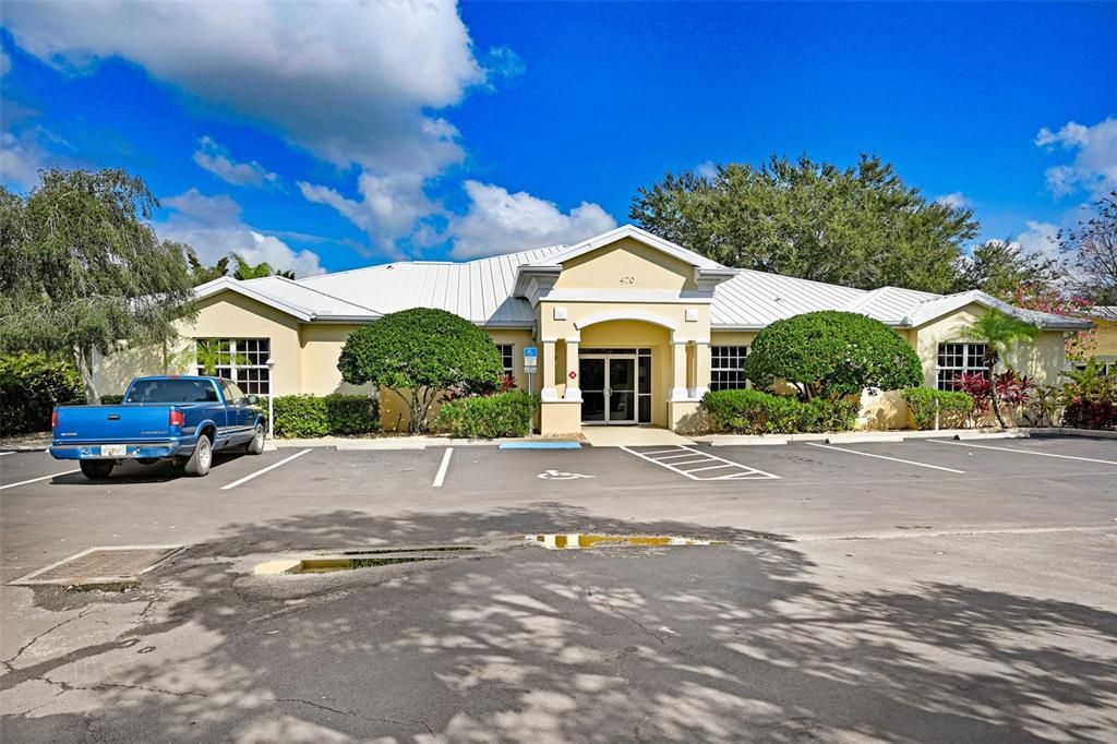 En Venta: $459,900 (3 camas, 2 baños, 2048 Pies cuadrados)