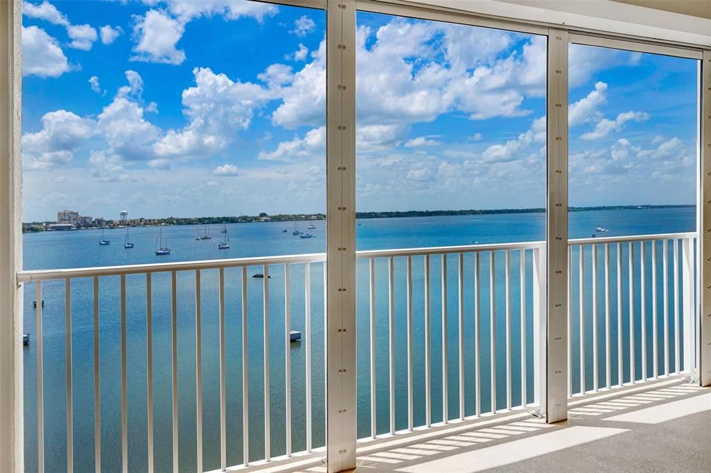 En Venta: $459,900 (3 camas, 2 baños, 2048 Pies cuadrados)