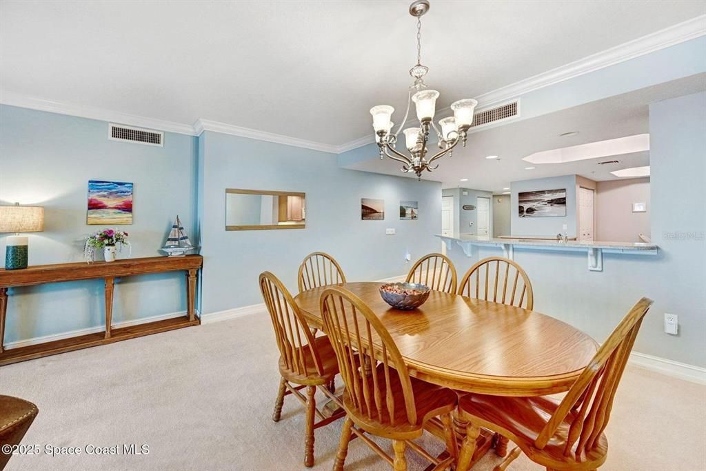 En Venta: $459,900 (3 camas, 2 baños, 2048 Pies cuadrados)