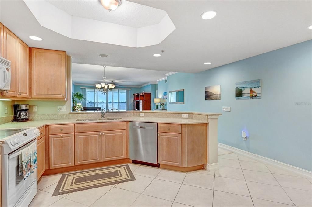 En Venta: $459,900 (3 camas, 2 baños, 2048 Pies cuadrados)