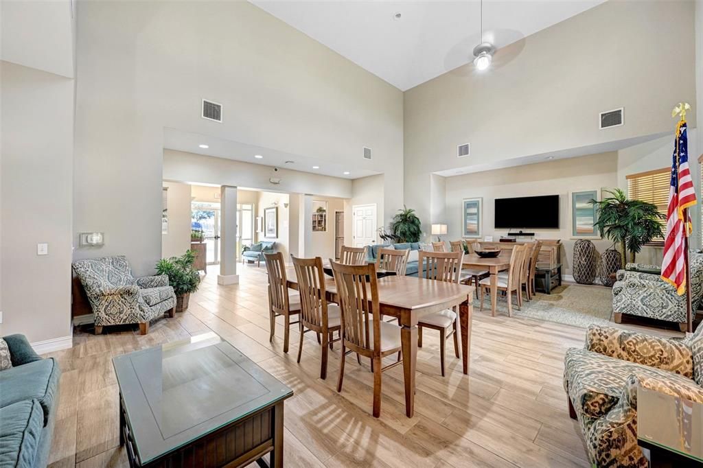 En Venta: $459,900 (3 camas, 2 baños, 2048 Pies cuadrados)