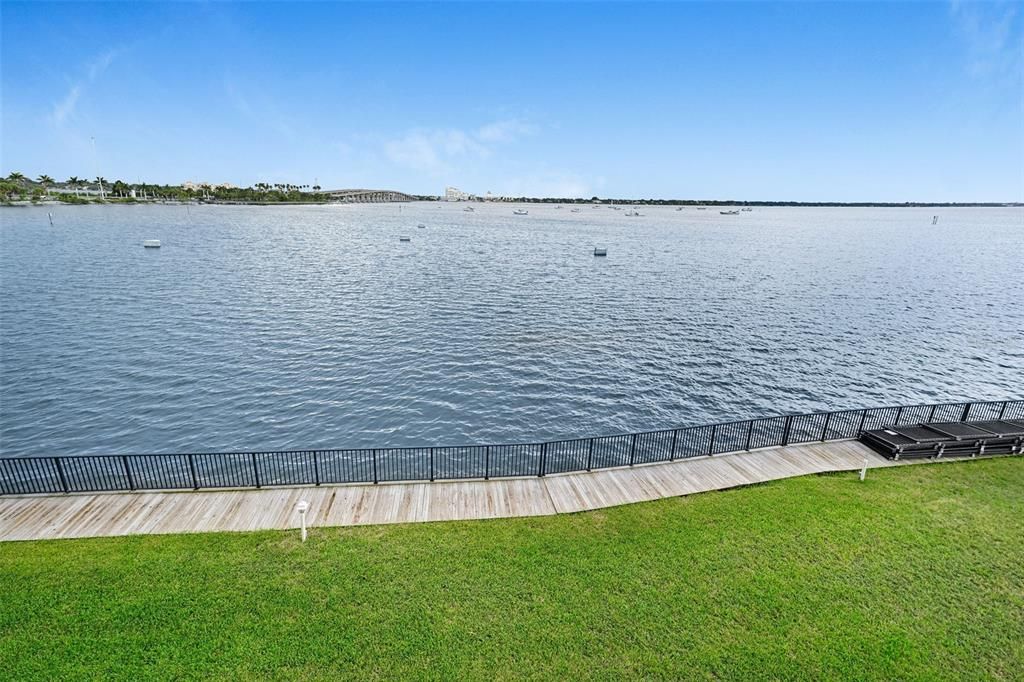 En Venta: $459,900 (3 camas, 2 baños, 2048 Pies cuadrados)