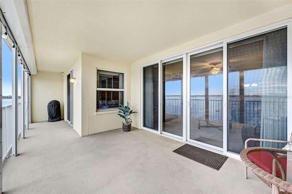 En Venta: $459,900 (3 camas, 2 baños, 2048 Pies cuadrados)