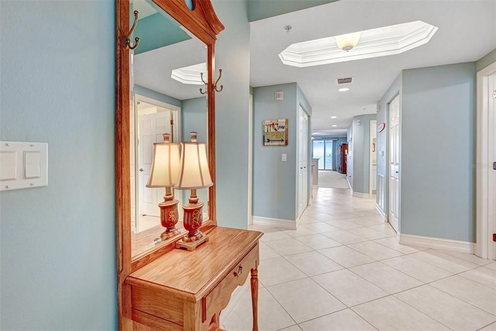 En Venta: $459,900 (3 camas, 2 baños, 2048 Pies cuadrados)