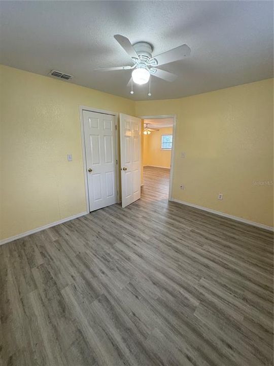 合同活跃: $150,000 (2 贝兹, 1 浴室, 672 平方英尺)