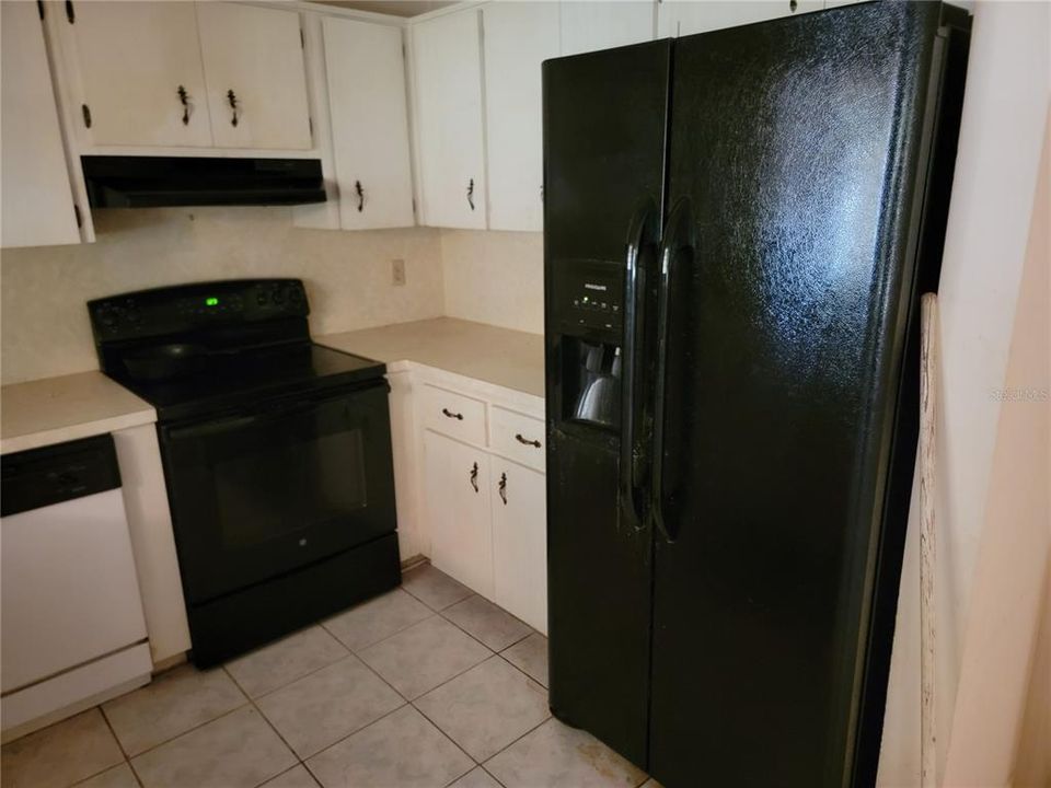 For Sale: $129,000 (2 beds, 2 baths, 1179 Square Feet)