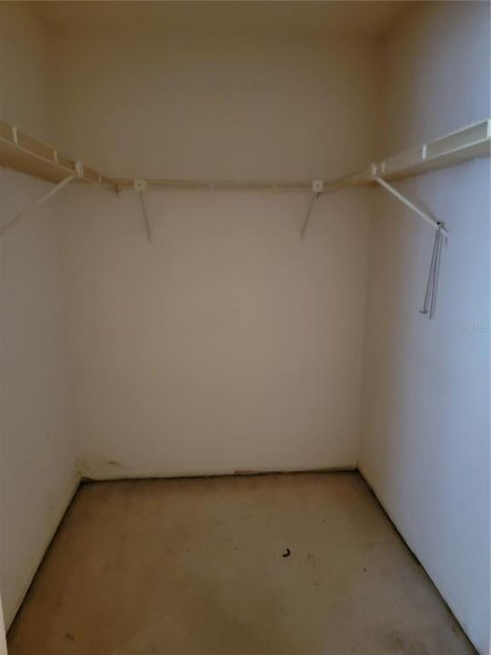 For Sale: $129,000 (2 beds, 2 baths, 1179 Square Feet)