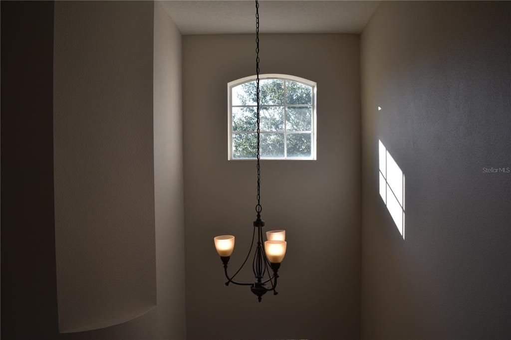 For Rent: $3,400 (4 beds, 2 baths, 2593 Square Feet)