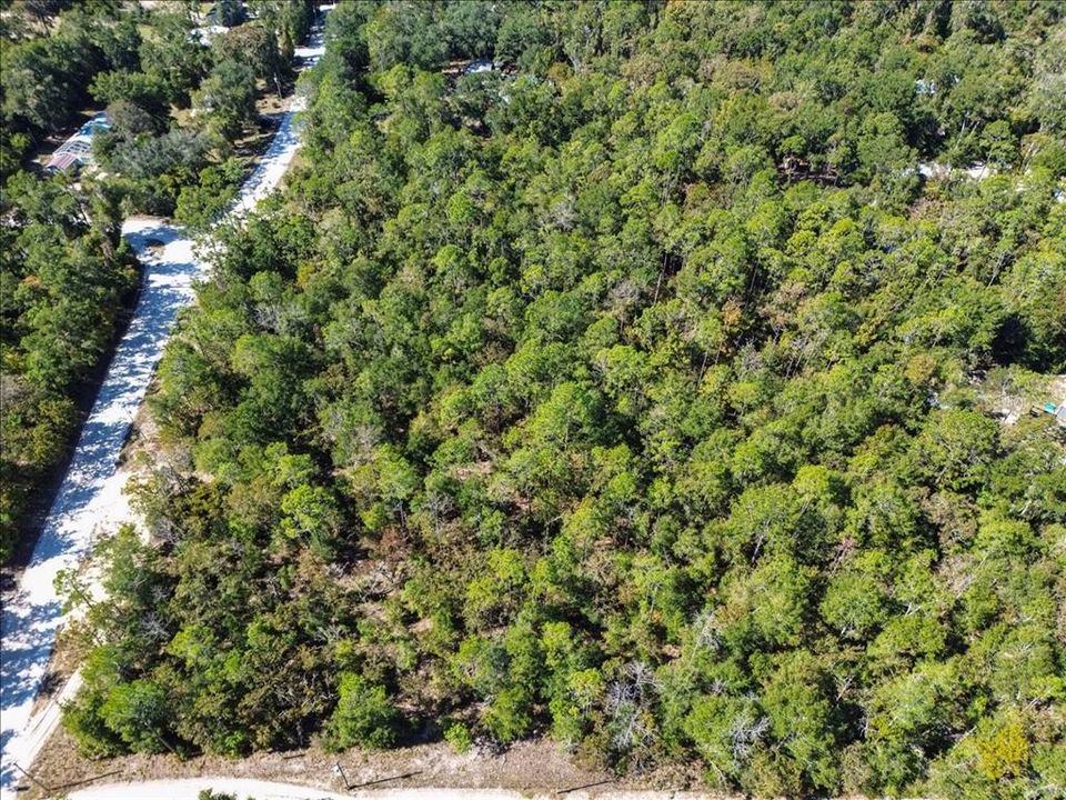 待售: $40,000 (0.92 acres)