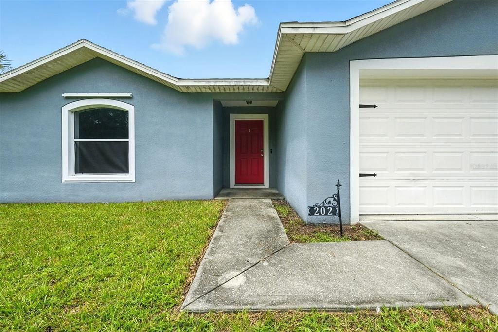 For Sale: $257,900 (4 beds, 2 baths, 1476 Square Feet)