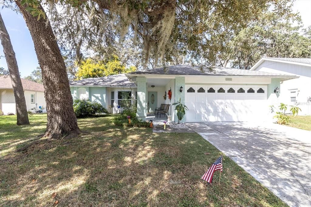 Recently Sold: $329,900 (2 beds, 2 baths, 1739 Square Feet)