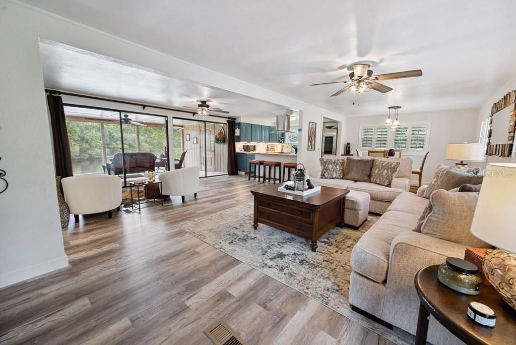 待售: $585,000 (3 贝兹, 2 浴室, 2297 平方英尺)